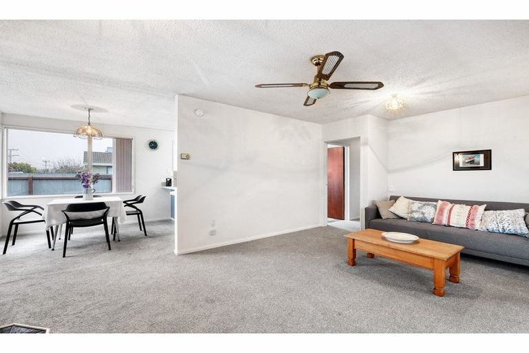 Photo of property in 13 Main North Road, Woodend, 7610