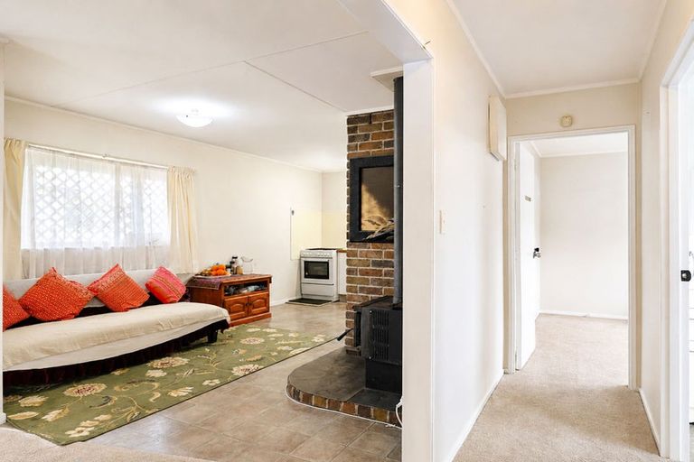 Photo of property in 94a Kawaha Point Road, Kawaha Point, Rotorua, 3010