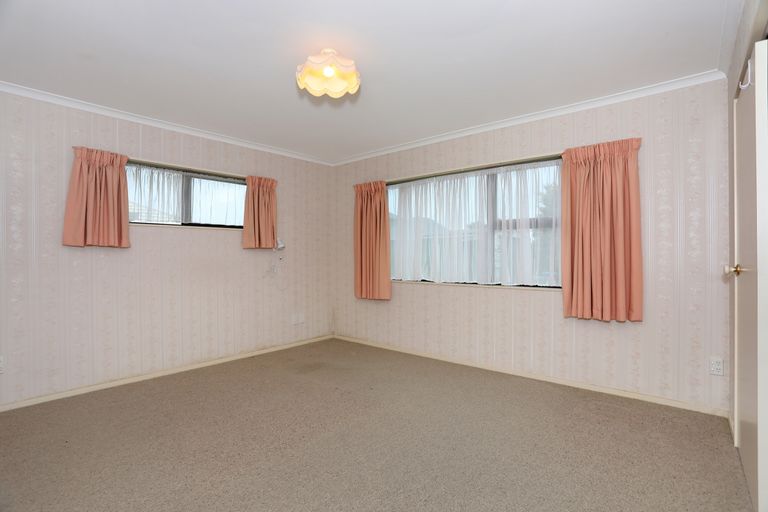 Photo of property in 28 Parnell Heights Drive, Kelvin Grove, Palmerston North, 4414