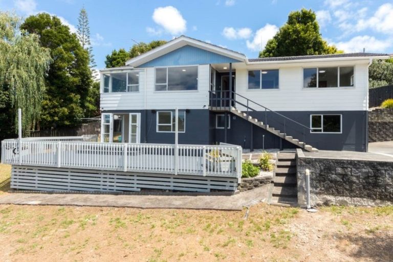 Photo of property in 34 Regency Place, Sunnynook, Auckland, 0632
