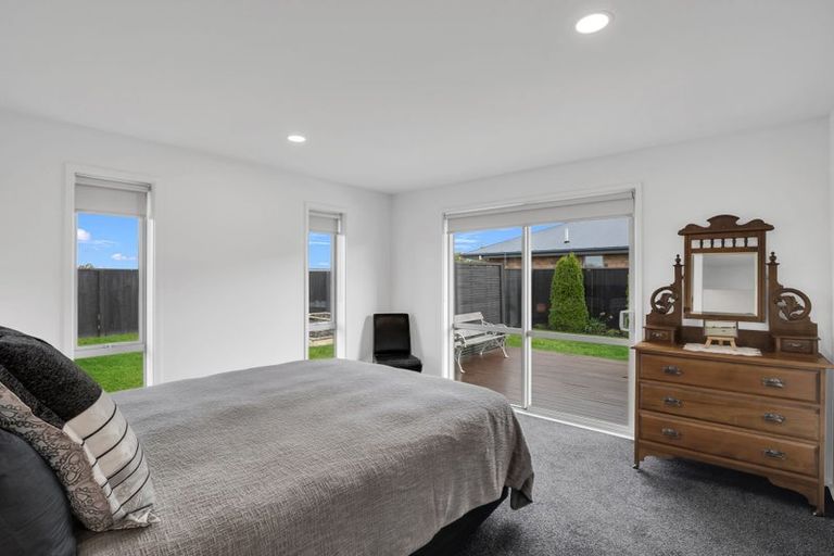 Photo of property in 56 Huntingdon Drive, Rangiora, 7400