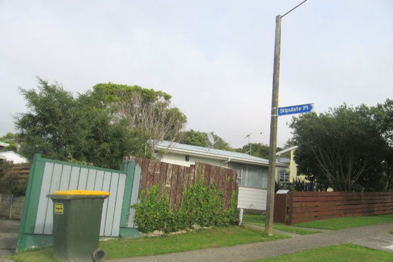 Photo of property in 9 Beaumaris Crescent, Ascot Park, Porirua, 5024