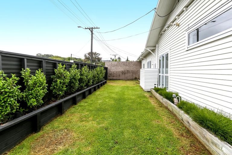 Photo of property in 70 Lemon Street, New Plymouth, 4310