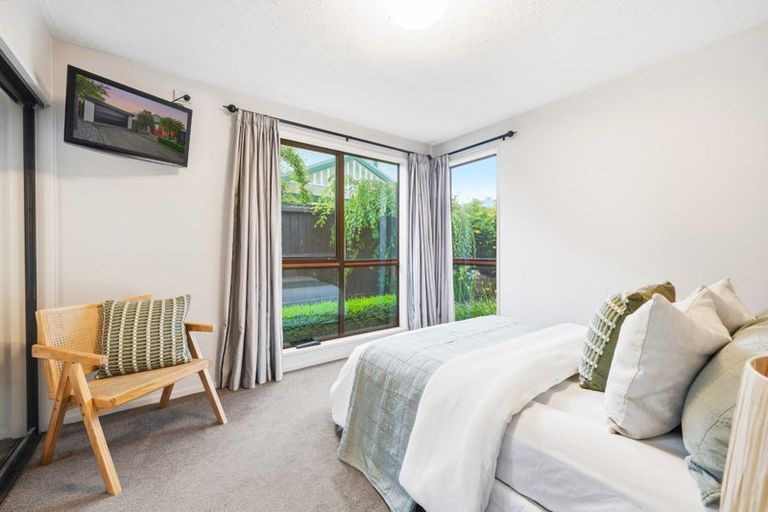 Photo of property in 2/89 Windermere Road, Papanui, Christchurch, 8053