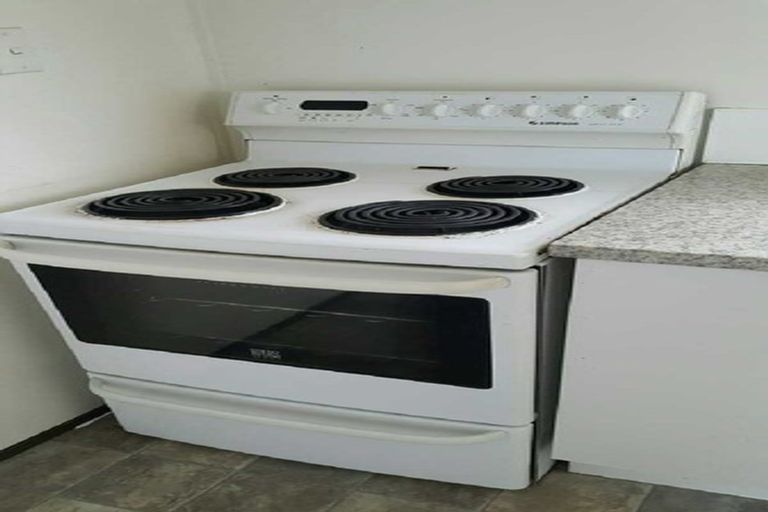 Photo of property in 1/15 Cyril Crescent, West Harbour, Auckland, 0618