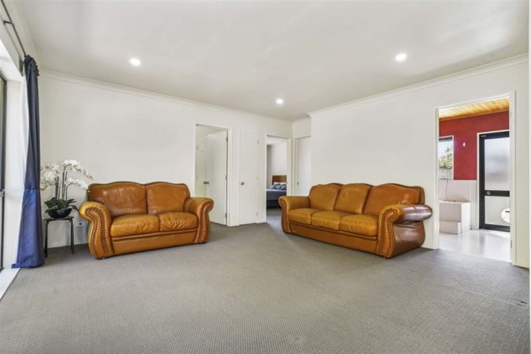 Photo of property in 48 Ashley Street, St Andrews, Hamilton, 3200