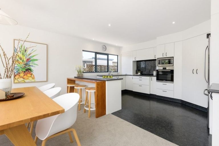 Photo of property in 102a Ranch Road, Mount Maunganui, 3116