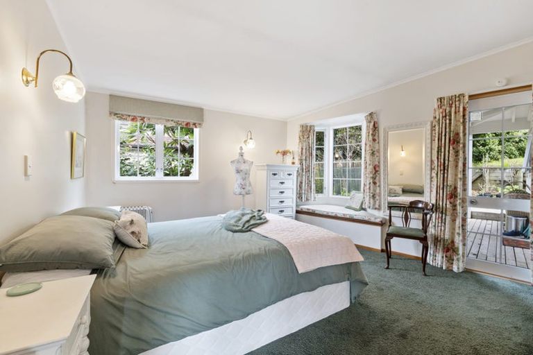 Photo of property in 32a Corunna Road, Milford, Auckland, 0620