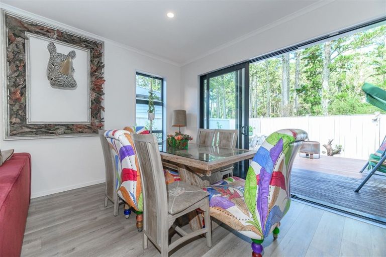 Photo of property in 26 Konoba Avenue, Kumeu, 0810
