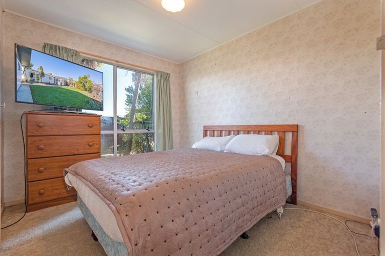 Photo of property in 38 Acacia Street, Kelvin Grove, Palmerston North, 4414