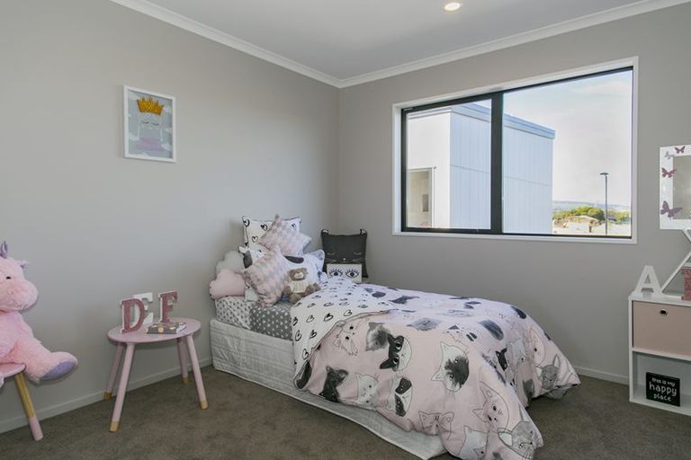 Photo of property in 4 Brian Keogh Lane, Wigram, Christchurch, 8025