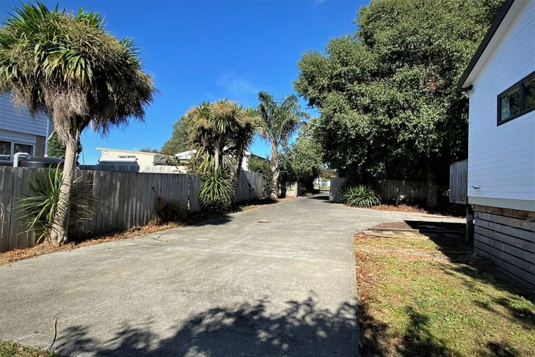 Photo of property in 5a Oakleigh Avenue, Takanini, 2112
