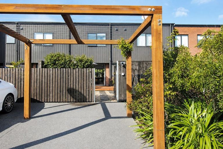 Photo of property in 80 Clark Road, Hobsonville, Auckland, 0616