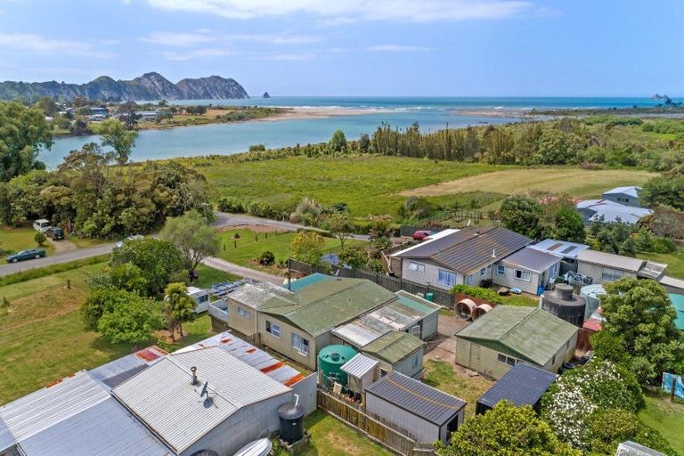 Photo of property in 4 Hinekura Road, Tolaga Bay, 4077