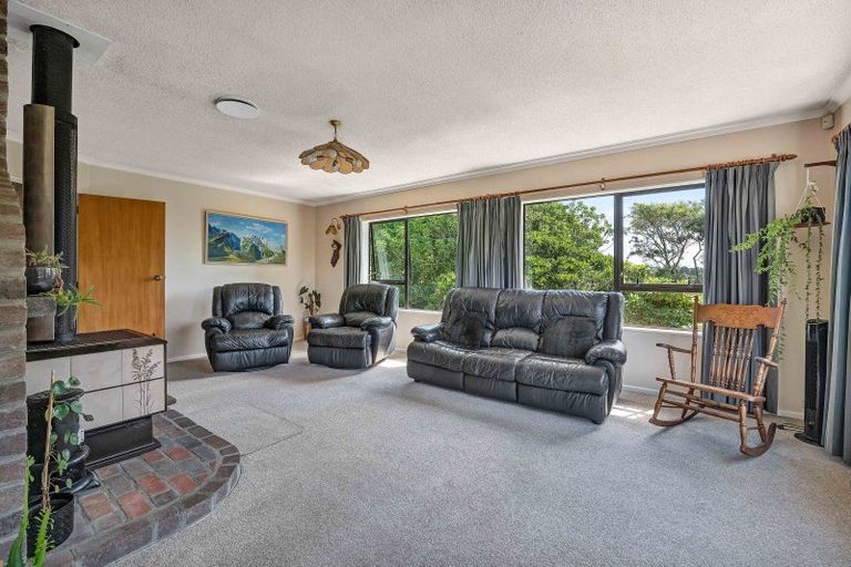 Photo of property in 115 Alfred Road, Egmont Village, New Plymouth, 4371