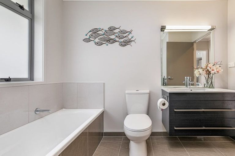 Photo of property in 29 Beachwood Drive, Hatfields Beach, Orewa, 0931