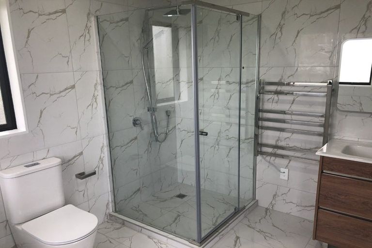 Photo of property in 10b Gifford Road, Papatoetoe, Auckland, 2025