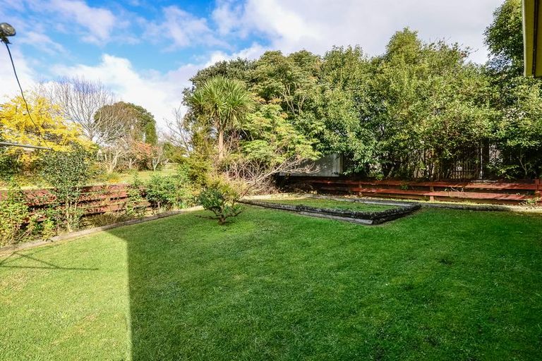 Photo of property in 2/25 Ciprian Place, Henderson, Auckland, 0612