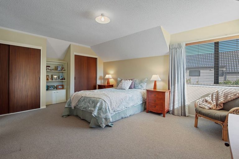 Photo of property in 2/4 Gatonby Place, Avonhead, Christchurch, 8042