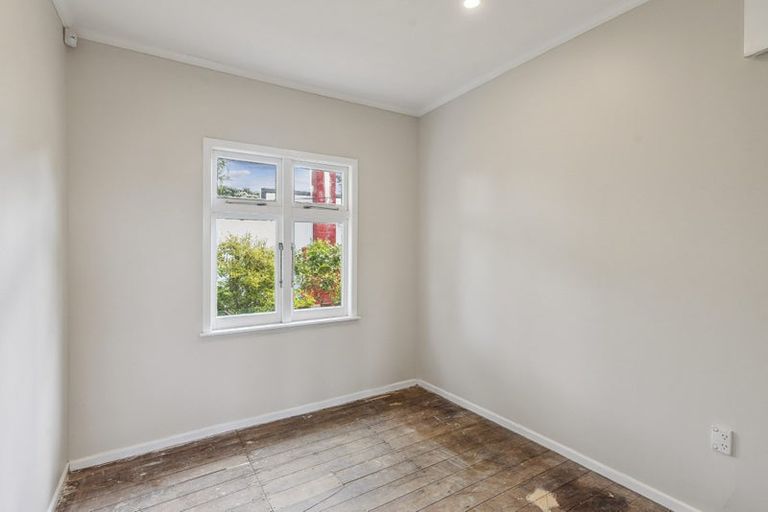 Photo of property in 98 Rosetta Road, Raumati South, Paraparaumu, 5032