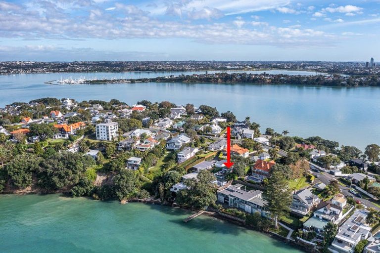 Photo of property in 13 Stanley Point Road, Stanley Point, Auckland, 0624