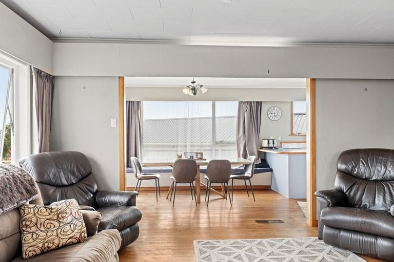 Photo of property in 16 Mayne Street, Waitara, 4320