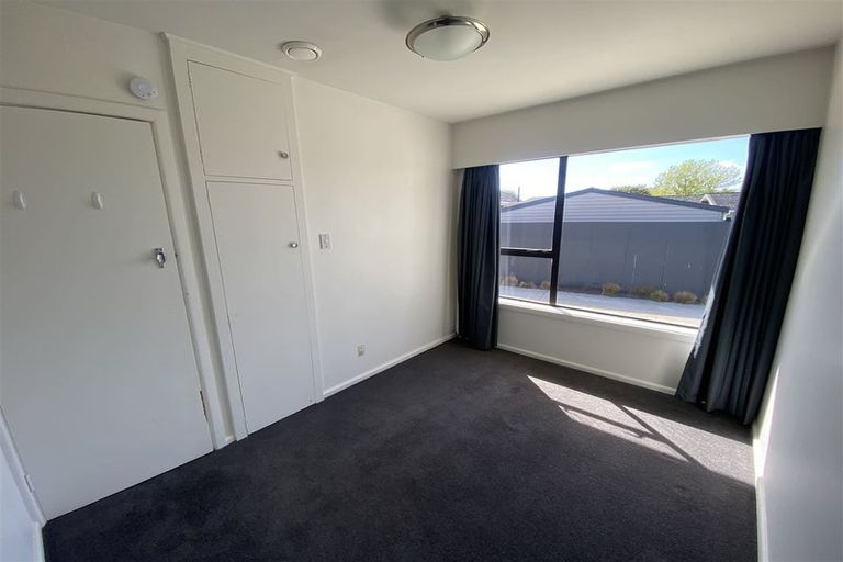 Photo of property in 17 Tuckers Road, Redwood, Christchurch, 8051
