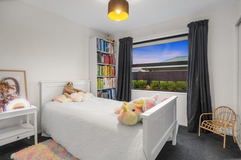 Photo of property in 55 Sequoia Way, Rangiora, 7400