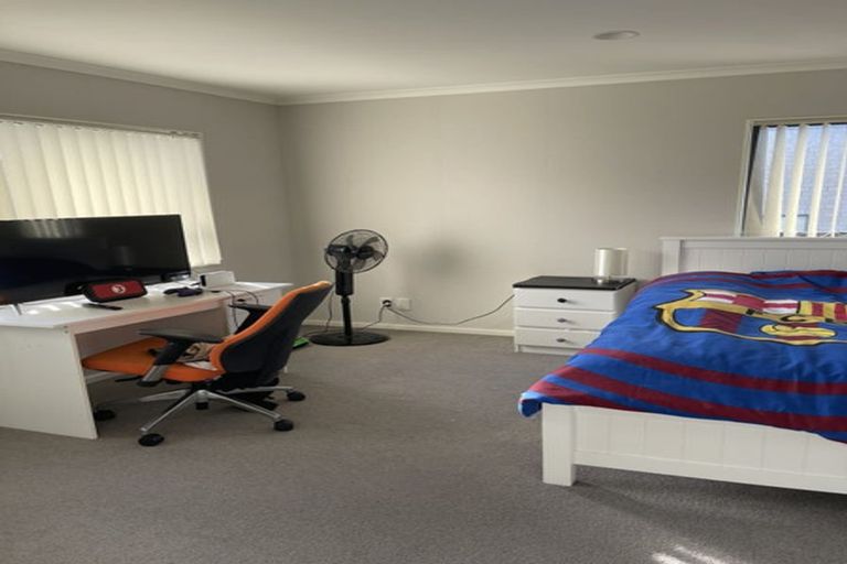 Photo of property in 2 Beros Place, Flat Bush, Auckland, 2016