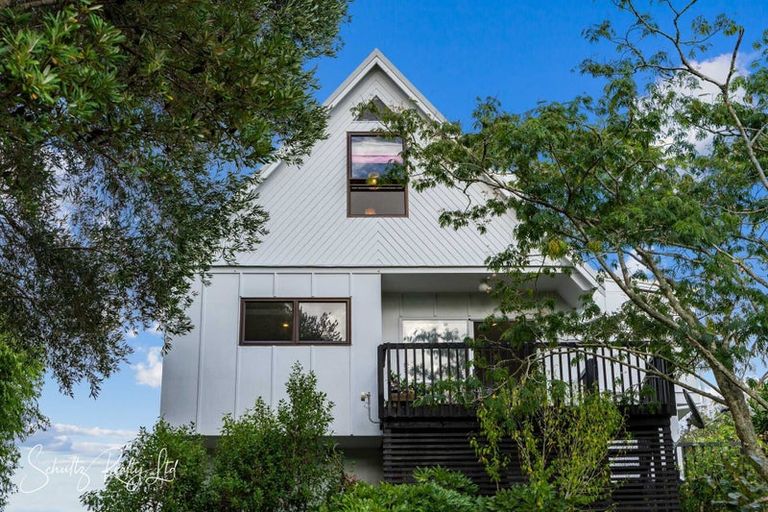 Photo of property in 38 Oxford Street, Whakapirau, Maungaturoto, 0583