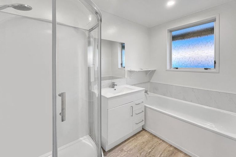 Photo of property in 1/23 Withells Road, Avonhead, Christchurch, 8042