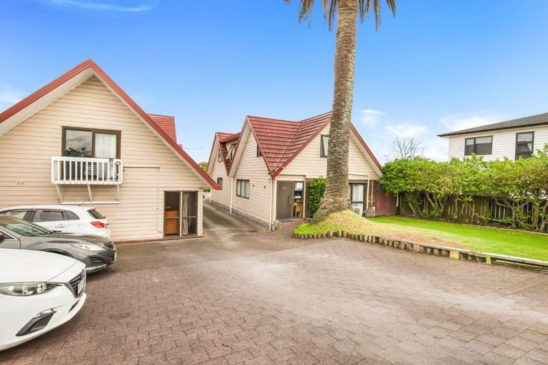 Photo of property in 1/61 Great South Road, Manurewa, Auckland, 2102