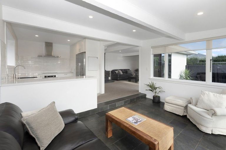 Photo of property in 107 Lowry Avenue, Redwood, Christchurch, 8051