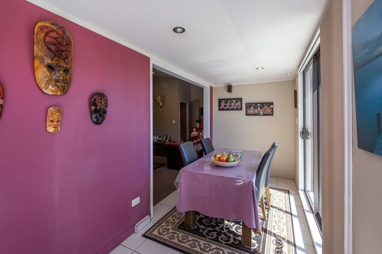 Photo of property in 71a Maces Road, Bromley, Christchurch, 8062