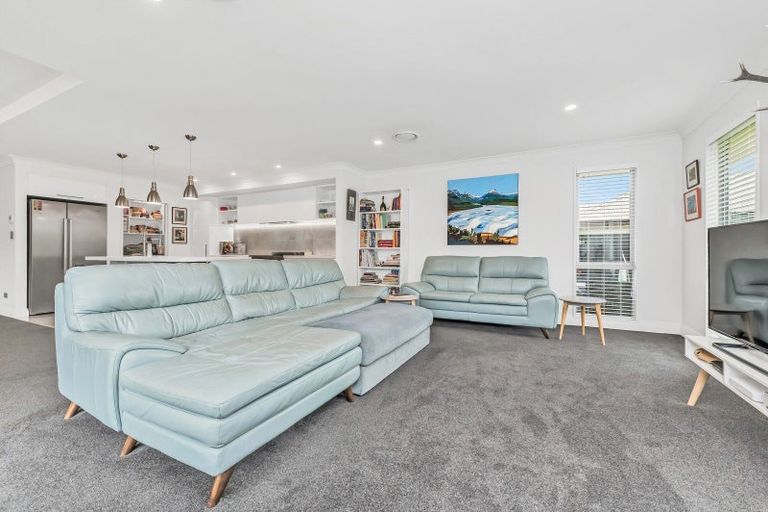 Photo of property in 118 Broadlands Drive, Rolleston, 7615