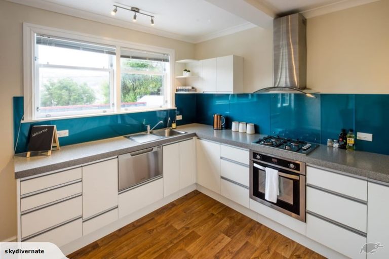 Photo of property in 14 Freeling Street, Island Bay, Wellington, 6023