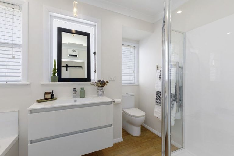 Photo of property in 24 Mcleod Street, Elderslea, Upper Hutt, 5018