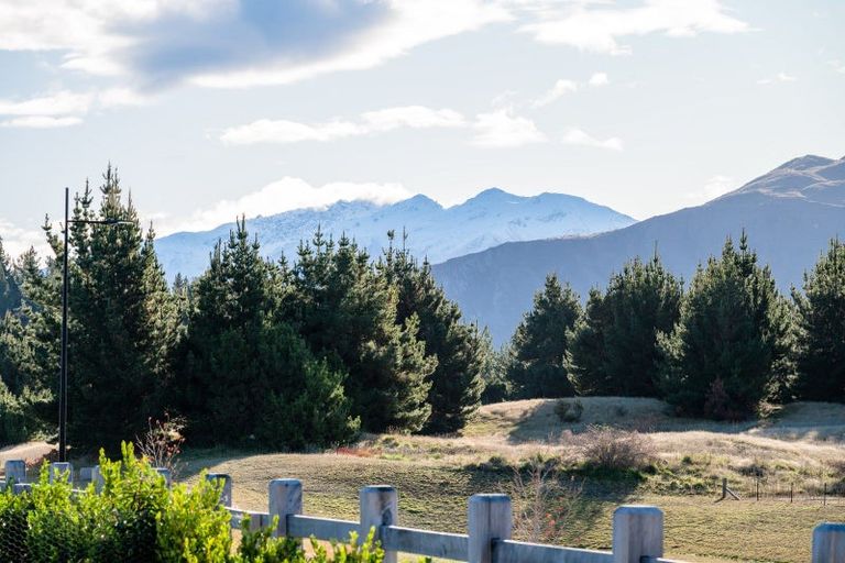 Photo of property in Northlake, 40 Malvern Road, Wanaka, 9305