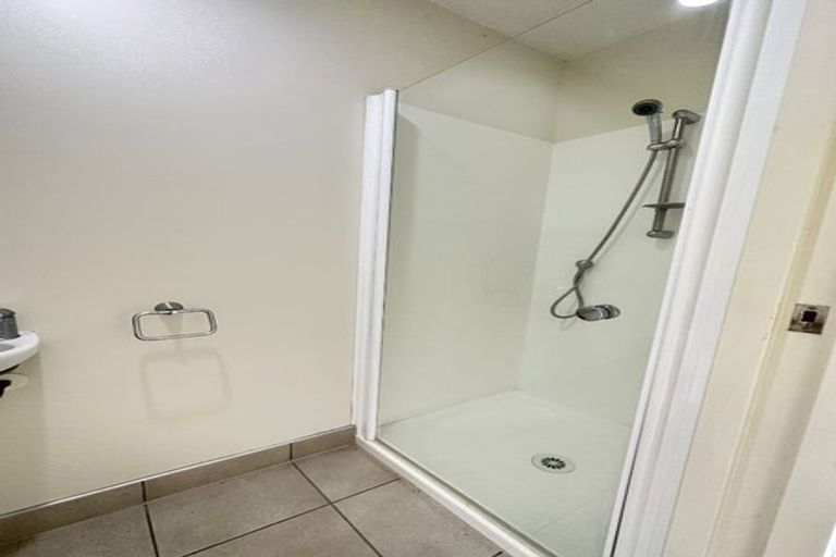 Photo of property in 40 Albionvale Road, Glen Eden, Auckland, 0602