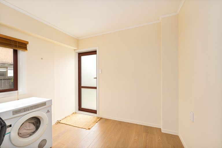 Photo of property in 227 Titirangi Road, Titirangi, Auckland, 0604