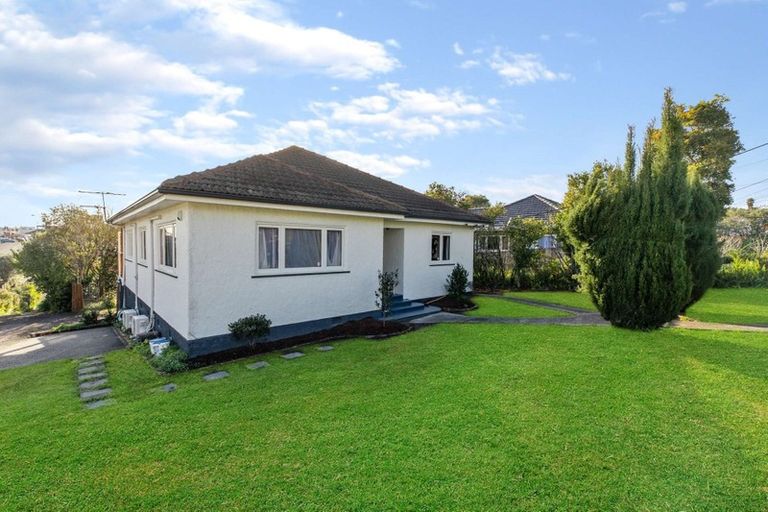 Photo of property in 1/16 Evans Road, Glen Eden, Auckland, 0602