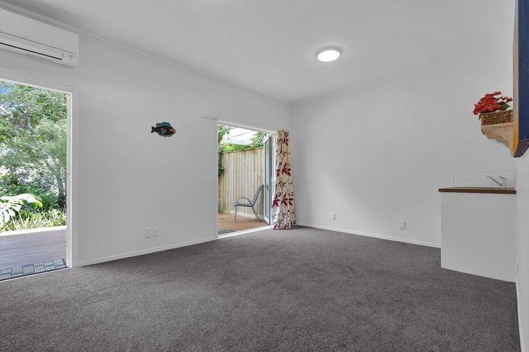 Photo of property in 3/99 Vauxhall Road, Devonport, Auckland, 0624