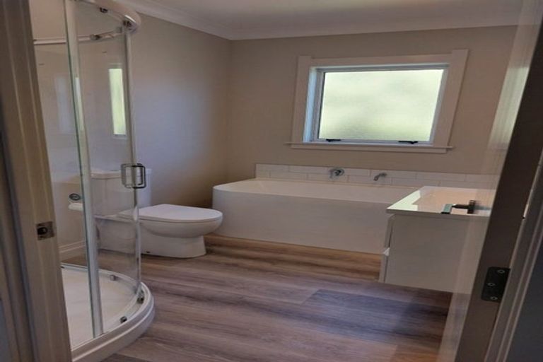 Photo of property in 5 Danske Close, Carterton, 5713