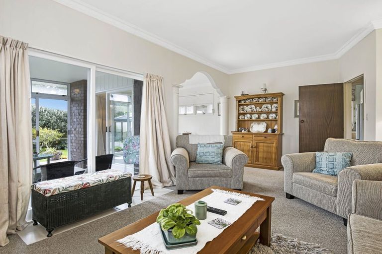 Photo of property in 11a Arthur Grove, Waikanae, 5036