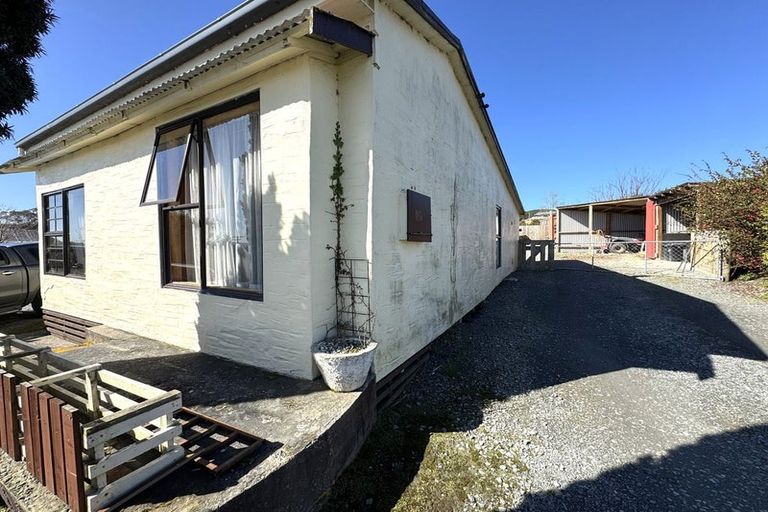 Photo of property in 82 Salcombe Street, Kaitangata, 9210