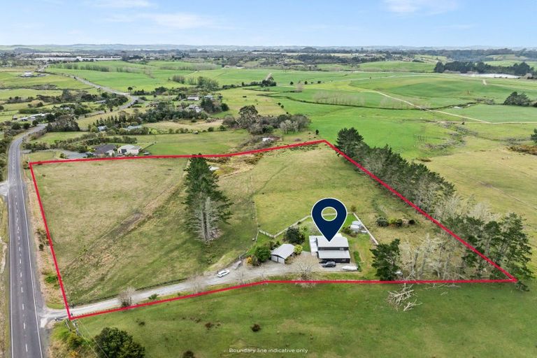 Photo of property in 573 Waimate Road North, Kerikeri, 0293