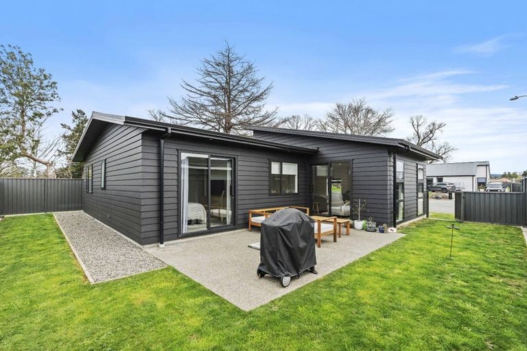 Photo of property in 15 Nathan Lane, Masterton, 5810