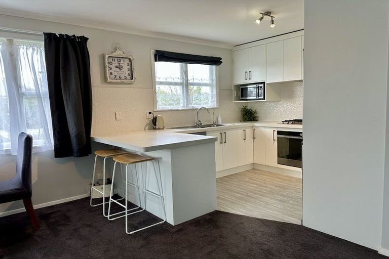 Photo of property in 30 Langley Avenue, Milson, Palmerston North, 4414