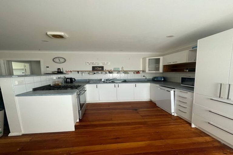 Photo of property in 59 Victoria Street, Carterton, 5713