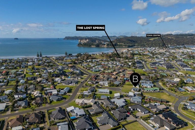 Photo of property in 14 Rena Place, Whitianga, 3510